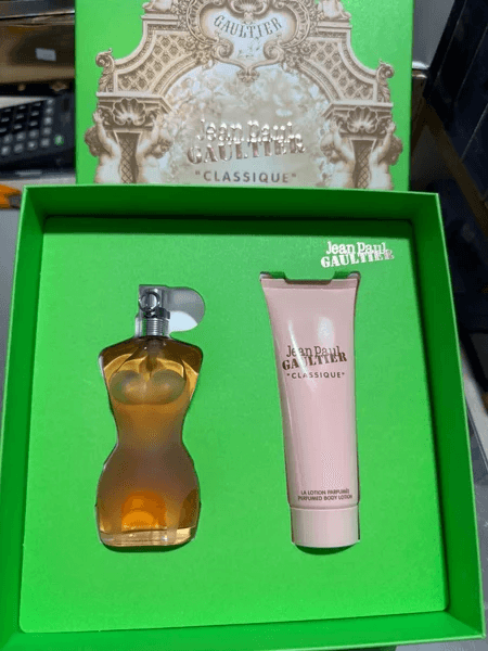 Kit Jean Paul Gaultier Classique Feminino EDT 50ml + Body Lotion